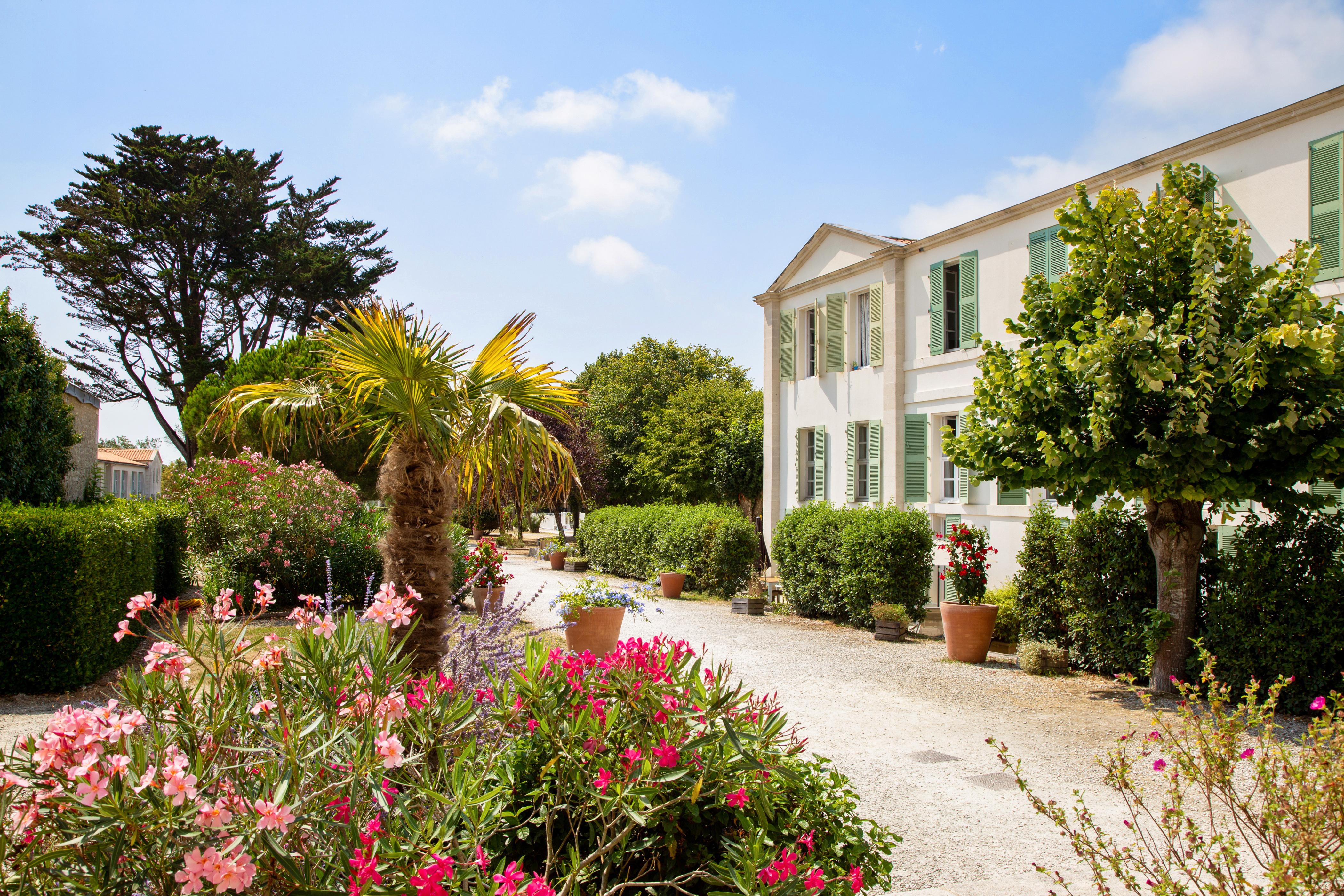 Saint-Martin-de-Ré Residence Pierre & Vacances Le Palais Des Gouverneurs מראה חיצוני תמונה