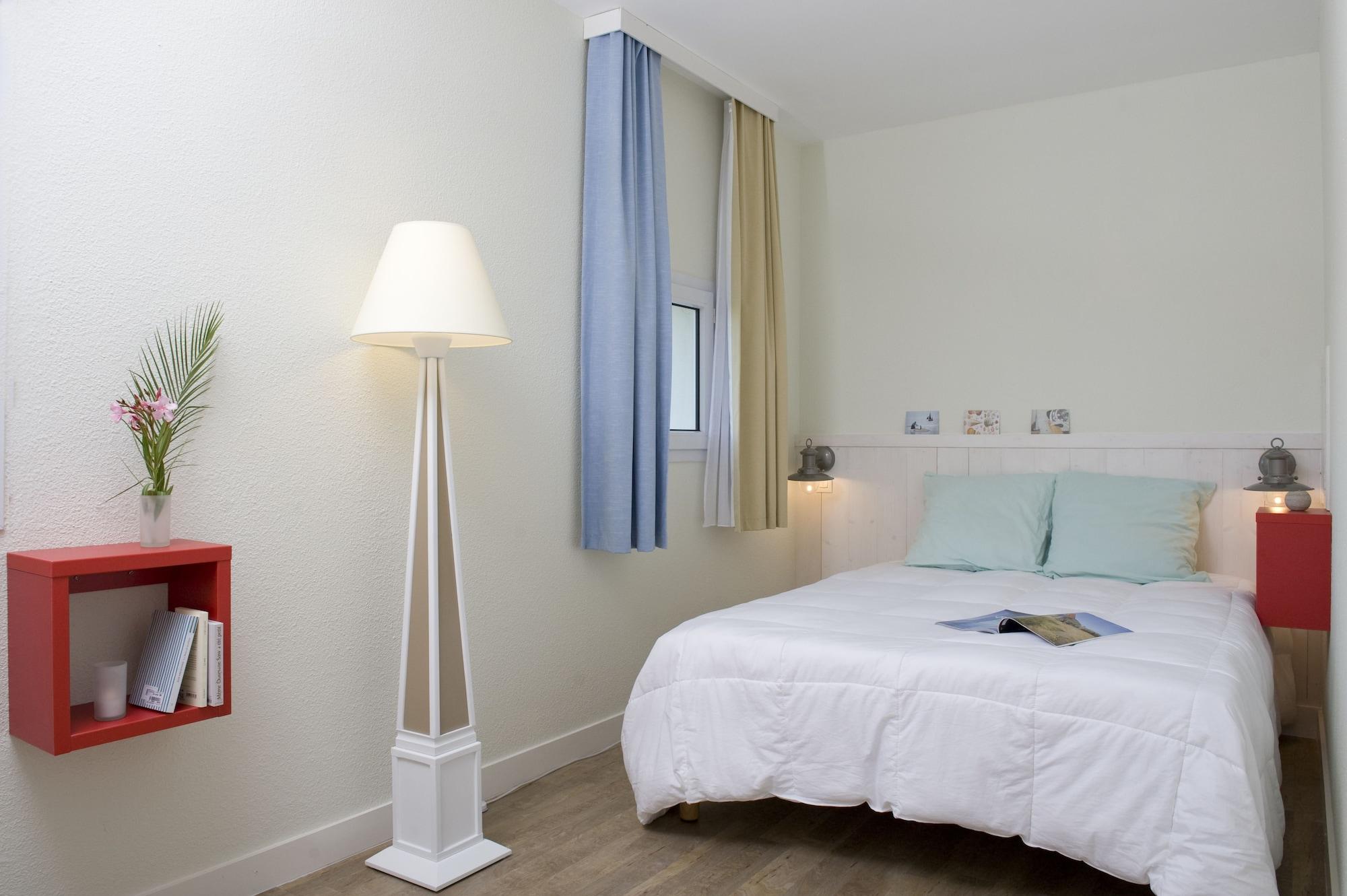 Saint-Martin-de-Ré Residence Pierre & Vacances Le Palais Des Gouverneurs מראה חיצוני תמונה